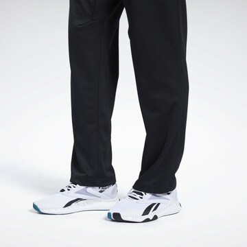 regular Pantaloni sportivi di Reebok in nero