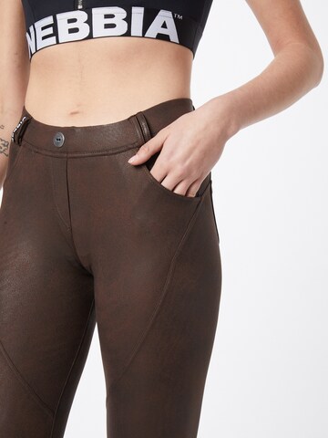 NEBBIA Workout Pants in Brown