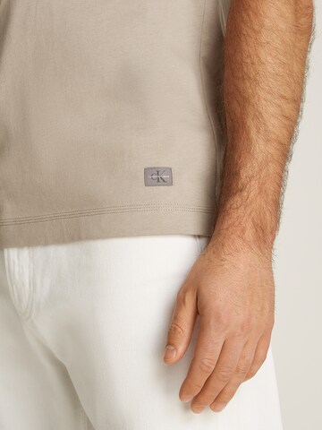 T-Shirt Calvin Klein Jeans en gris