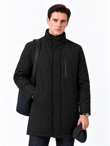 ALLTHEMEN Winter Coat 'Frosthauch' in Black: front