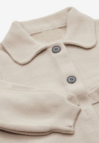 caneva Knit Cardigan in Beige