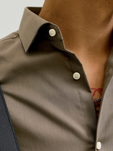 JACK & JONES Comfort fit Button Up Shirt 'parker' in Brown