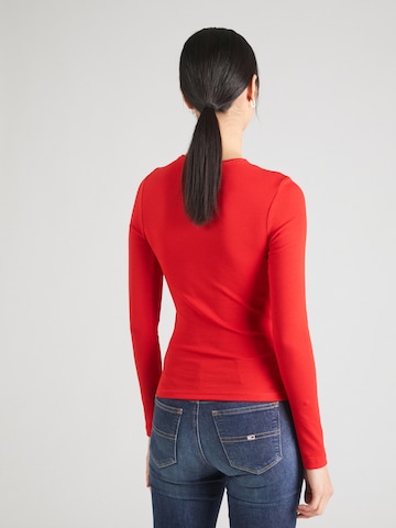 Tommy Jeans Koszulka 'ESSENTIAL' w kolorze czerwony