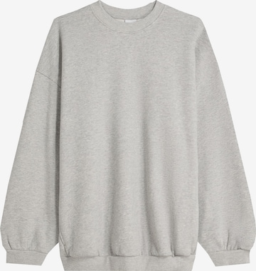 Bershka Суичър в сиво: отпред