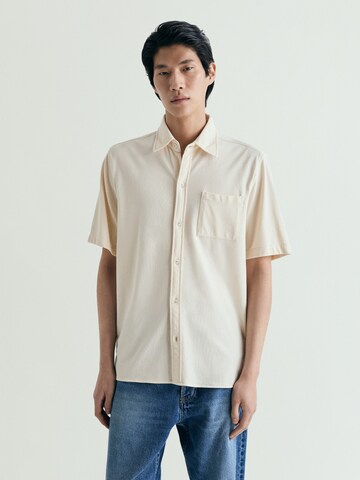 Scalpers Comfort Fit Paita ' ' värissä beige