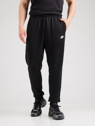 Tapered Pantaloni di Nike Sportswear in nero: frontale