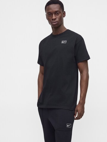 Nike Sportswear Shirt in Zwart