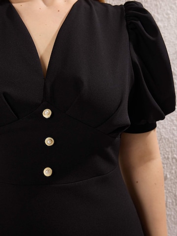 Trendyol Curve Ruha - fekete