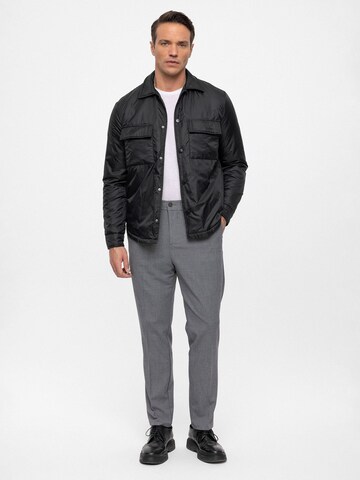 Antioch Between-season jacket in Black
