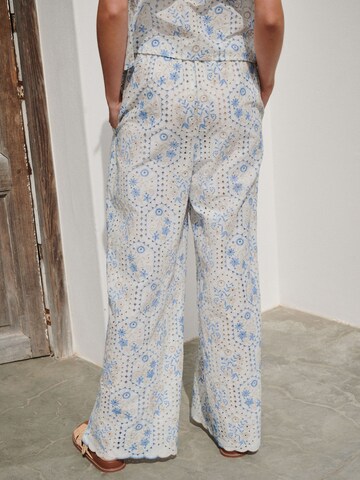 Next Široke hlačnice Hlače | bela barva