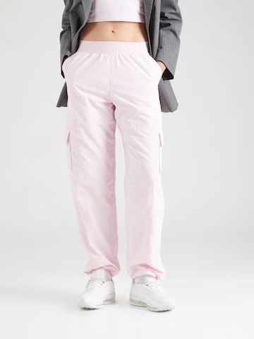 Pegador Loose fit Cargo Pants 'GAVA' in Pink: front