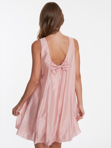 Ana Alcazar Kleid 'Wakesa ' in Pink