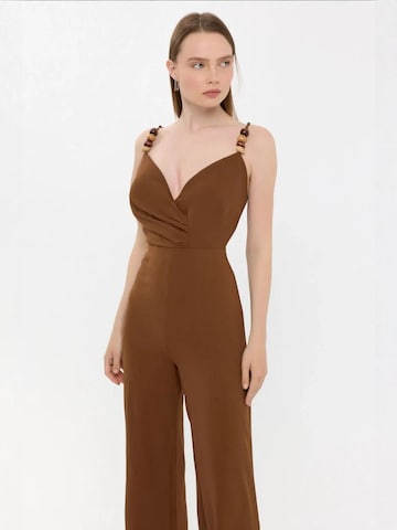 Tuta jumpsuit di Hiccup in marrone