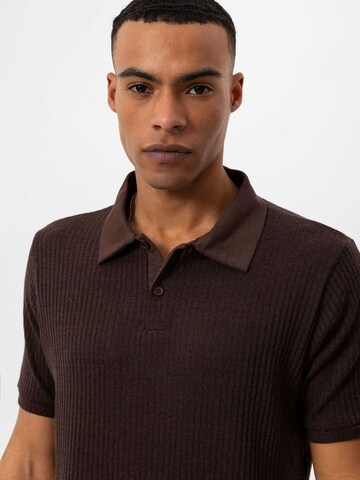T-Shirt Antioch en marron