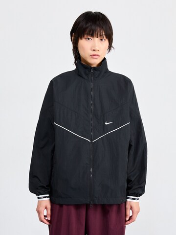 Nike Sportswear Kurtka przejściowa w kolorze czarny