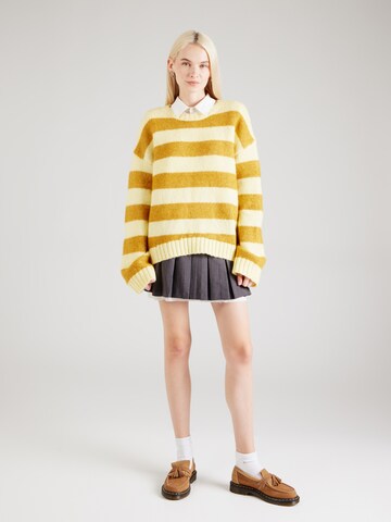 Monki Sweater in Yellow