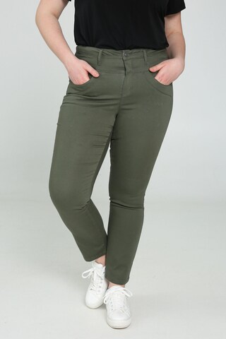 Promiss Pants in Green: front