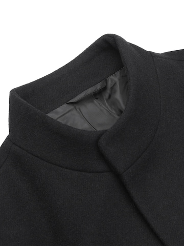 YOUTHUP Winter Coat in Black