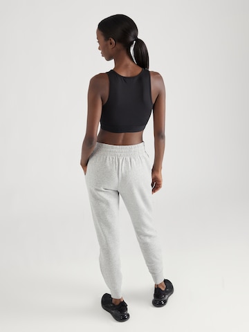 UNDER ARMOUR Tapered Sporthose 'Rival' in Grau