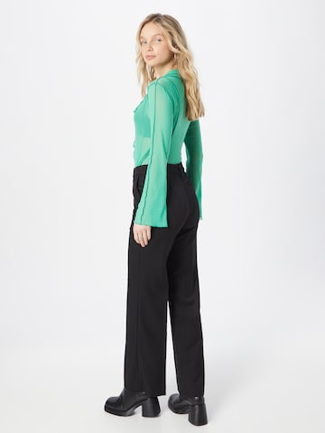 Monki Loose fit Trousers with creases in Black