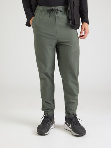 Effilé Pantalon Nike Sportswear en vert : devant