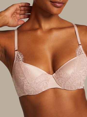 Push-up Sutien 'Chalice' de la Hunkemöller pe roz