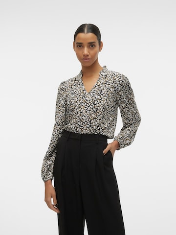 VERO MODA Blus 'EASY JOY' i grön