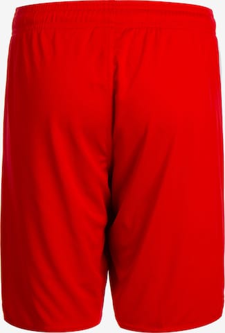 regular Pantaloni sportivi di JAKO in rosso