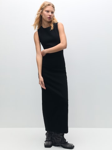 Pull&Bear Kleid in Schwarz: predná strana