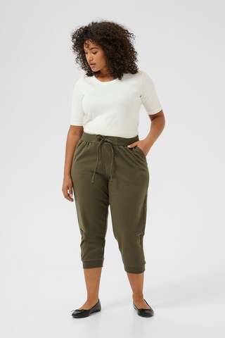 Effilé Pantalon 'Ann' KAFFE CURVE en vert