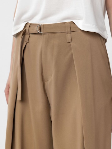 Antioch Loosefit Bukser med lægfolder 'Marika' i beige