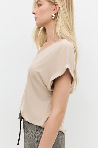 No Matter What T-Shirt in Beige