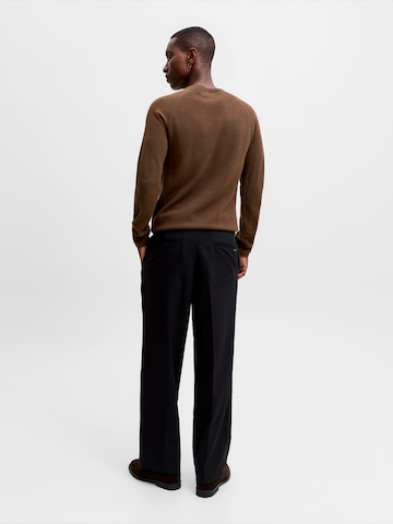 JACK & JONES Regular Fit Pullover 'JJEHill' in Braun