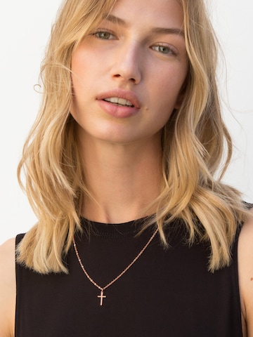 day berlin Necklace 'Cross fine' in Gold