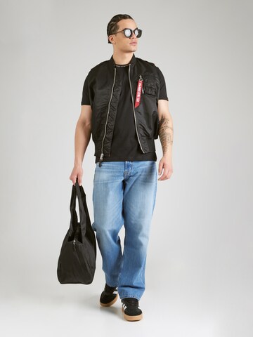 ALPHA INDUSTRIES Koszulka 'Coach' w kolorze czarny