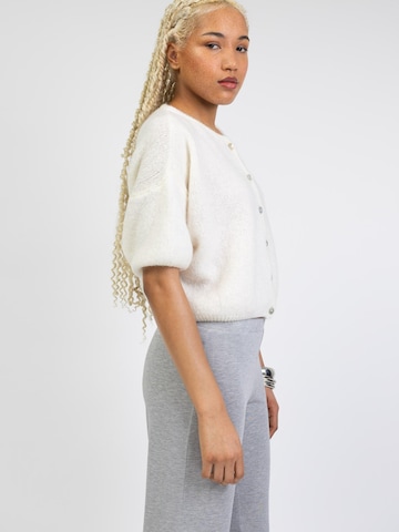 BROKE + SCHÖN Knit Cardigan in White