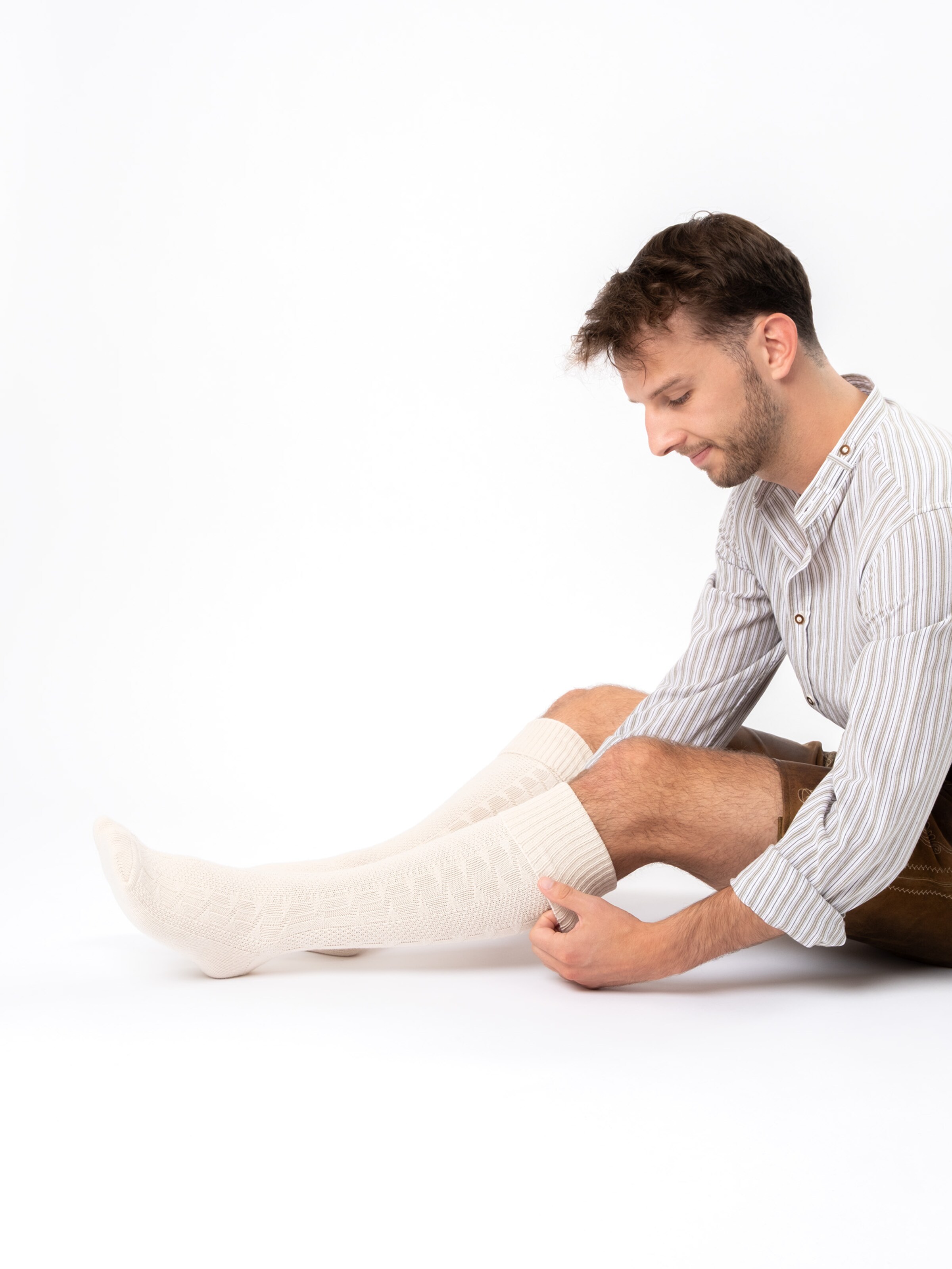 HerzSticht Traditional socks 'Silberdistel' in Beige