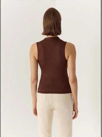 Hiccup Top in Braun