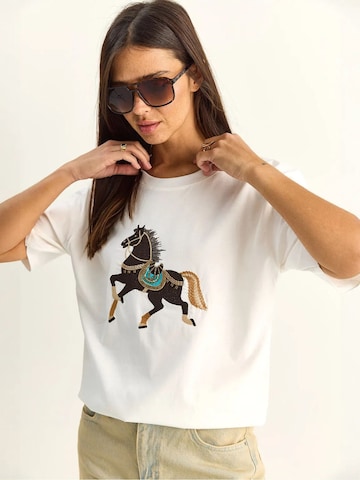 Bianco Lucci Särk 'T-Shirts', värv valge