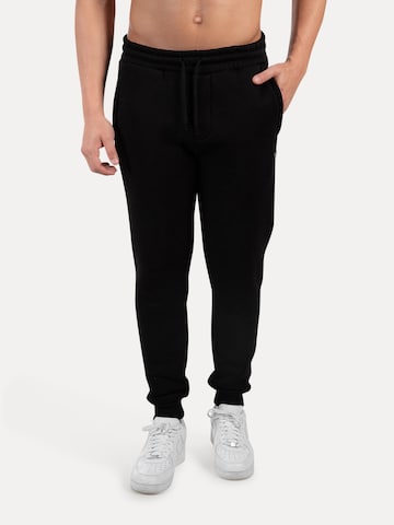Effilé Pantalon Smilodox en noir : devant