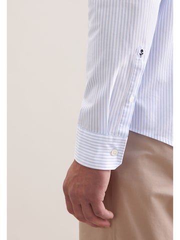 Coupe regular Chemise 'Casual Business' SEIDENSTICKER en bleu