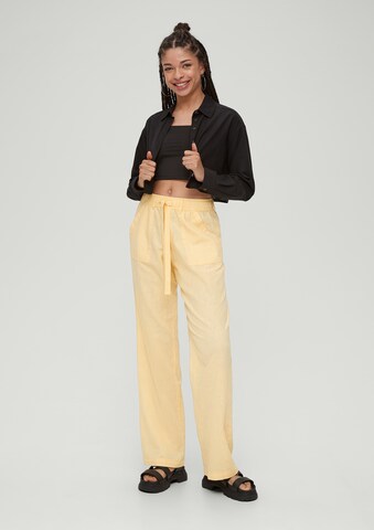 QS Loose fit Trousers in Yellow