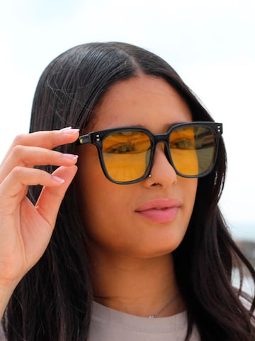 Surf Monkey Sunglasses in Yellow
