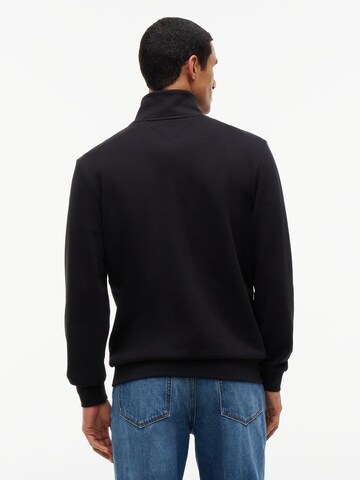 TOMMY HILFIGER Sweatshirt in Schwarz