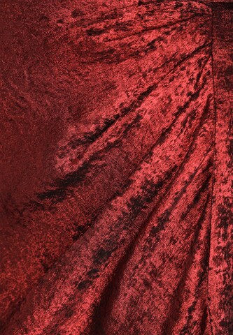 faina - Saia em vermelho