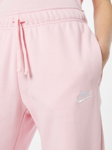 Nike Sportswear Дънки Tapered Leg Панталон в розово