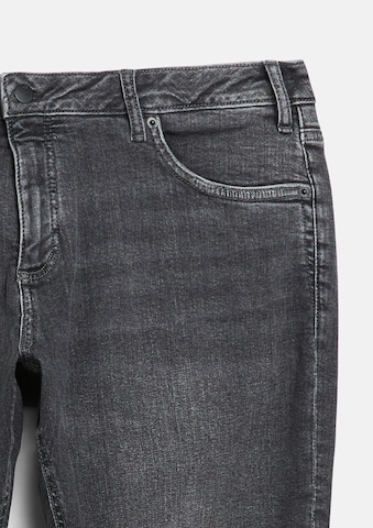 Regular Jean QS en gris