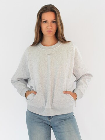 Honnête Atelier Sweatshirt 'Tina' in Grey: front