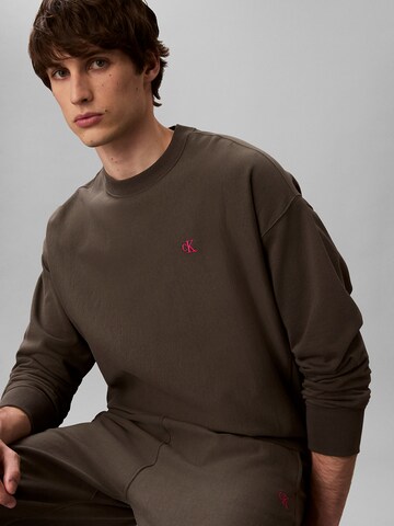 Calvin Klein Jeans Sweatshirt in Brown