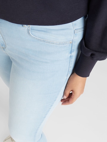 Coupe slim Jean 'Sophia' Vero Moda Curve en bleu